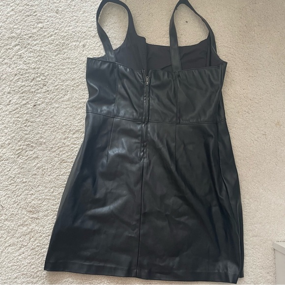 Abercrombie & Fitch Black Mini Dress - Picture 3 of 3